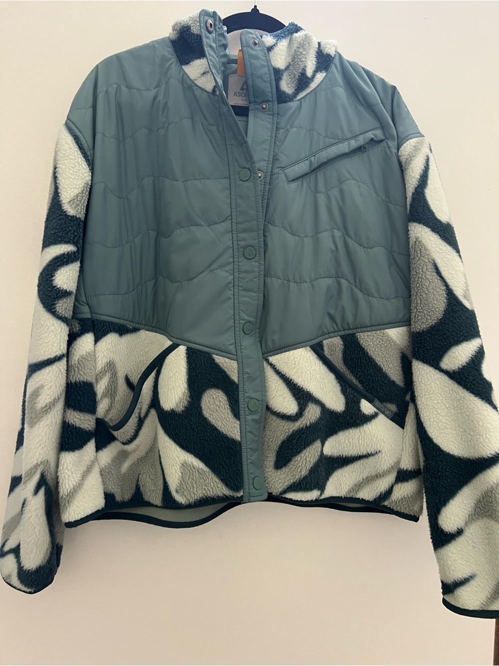 Ascend Sage Green Floral Sherpa Hybrid Jacket L